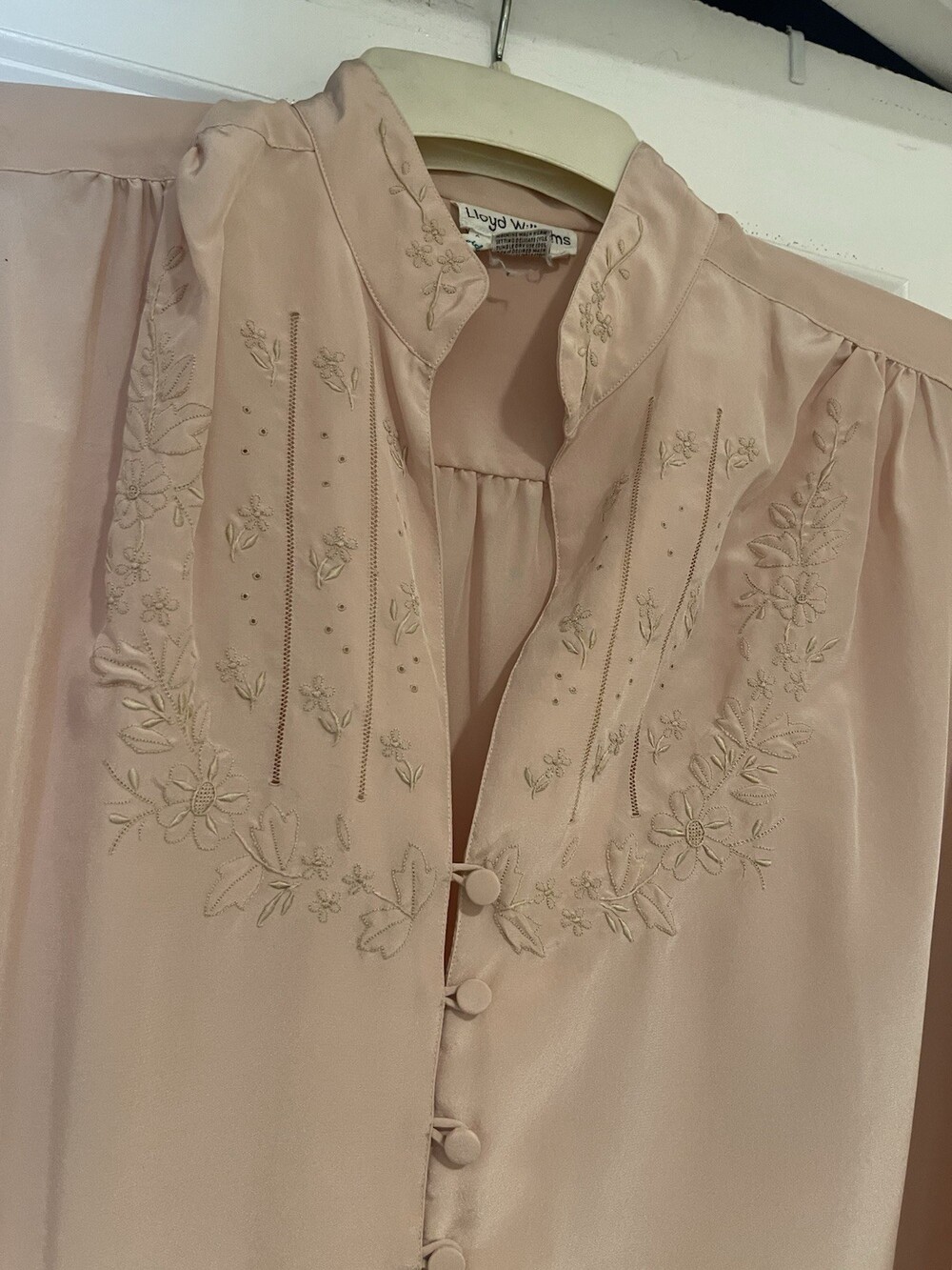 vintage Lloyed Williams 80s embroidered bib poet blouse Sz M Peach